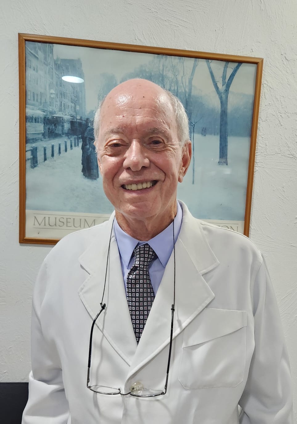 Fernando Vaz, MD